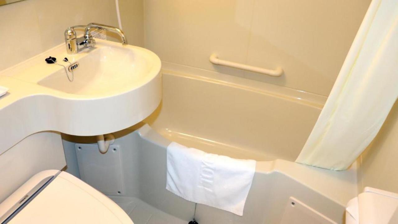 Toyoko Inn Kashiwa-Eki Higashi-Guchi מראה חיצוני תמונה